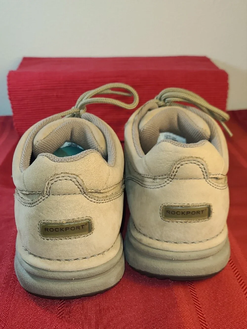 Rockport World Tour Classic Men's Size 10 Sand Tan Nubuck Leather Oxford Sneaker